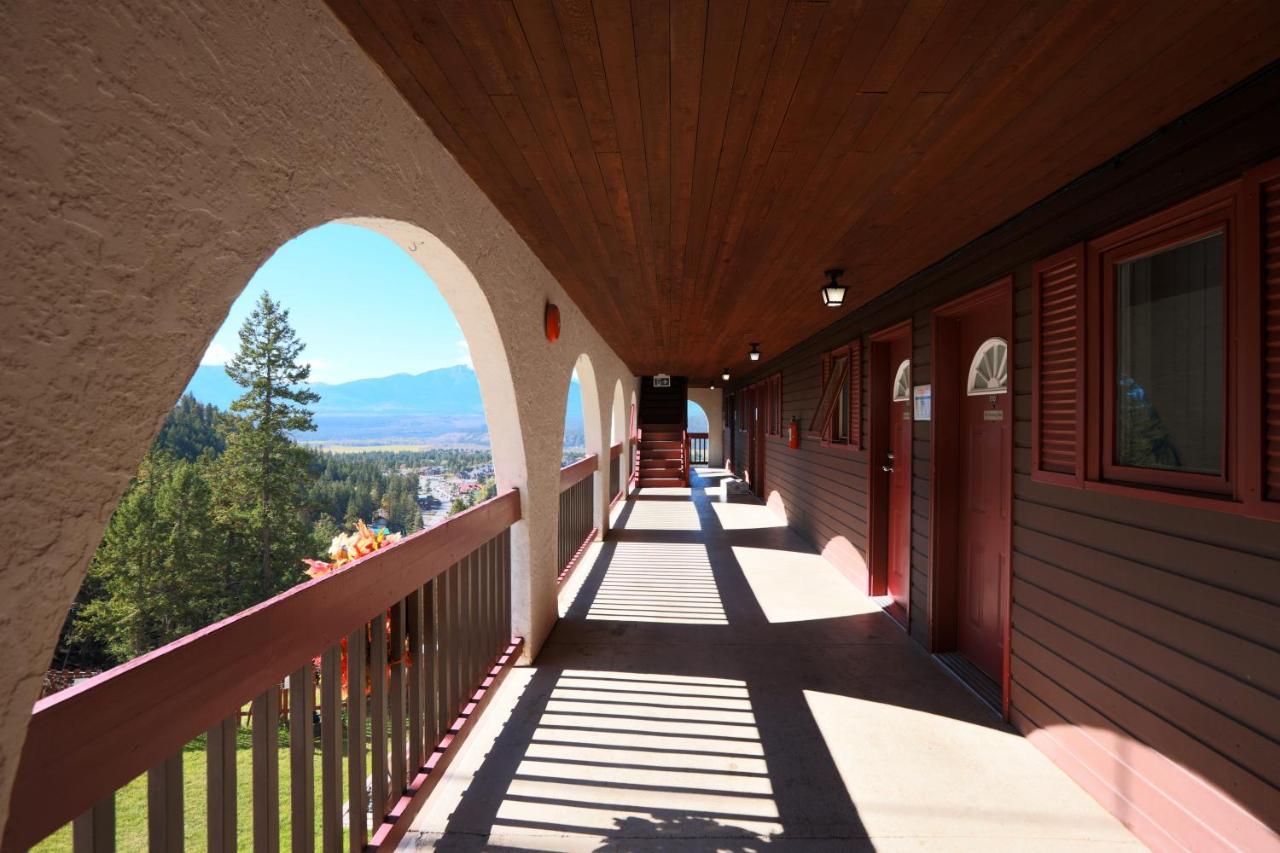 Radium Chalet Radium Hot Springs Εξωτερικό φωτογραφία