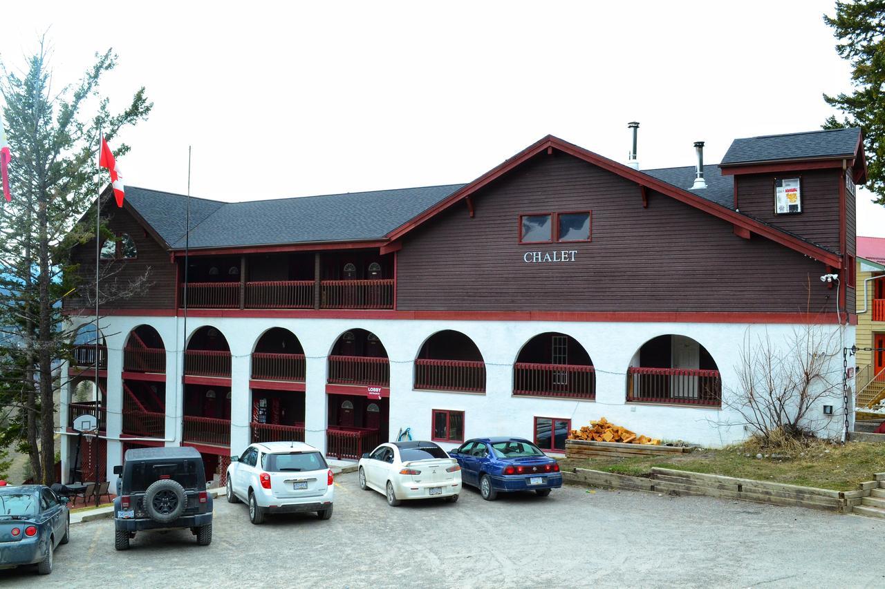 Radium Chalet Radium Hot Springs Εξωτερικό φωτογραφία